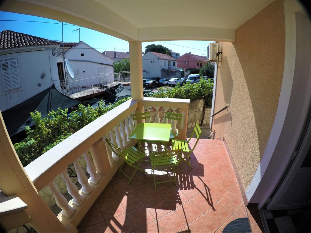 Orange City Apartment'S Repic Biograd Na Moru Buitenkant foto