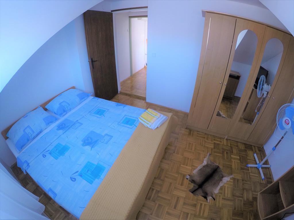 Orange City Apartment'S Repic Biograd Na Moru Buitenkant foto