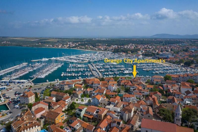 Orange City Apartment'S Repic Biograd Na Moru Buitenkant foto