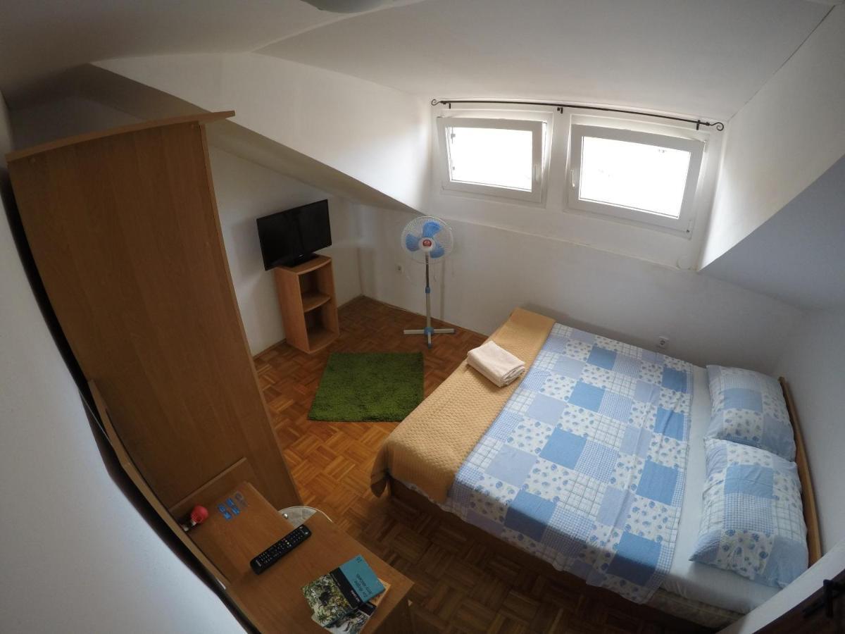 Orange City Apartment'S Repic Biograd Na Moru Buitenkant foto